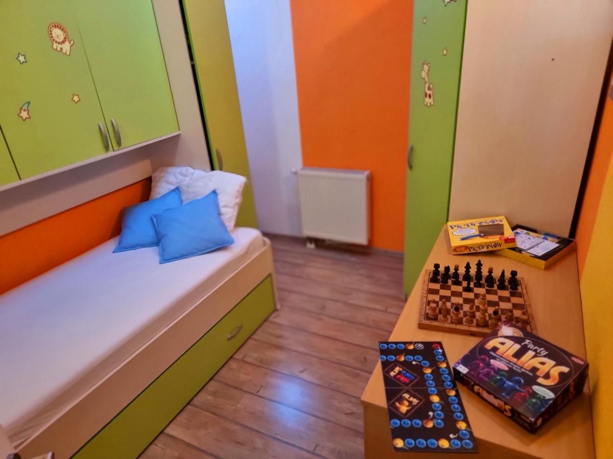 Guest House Klara Solin Exterior foto