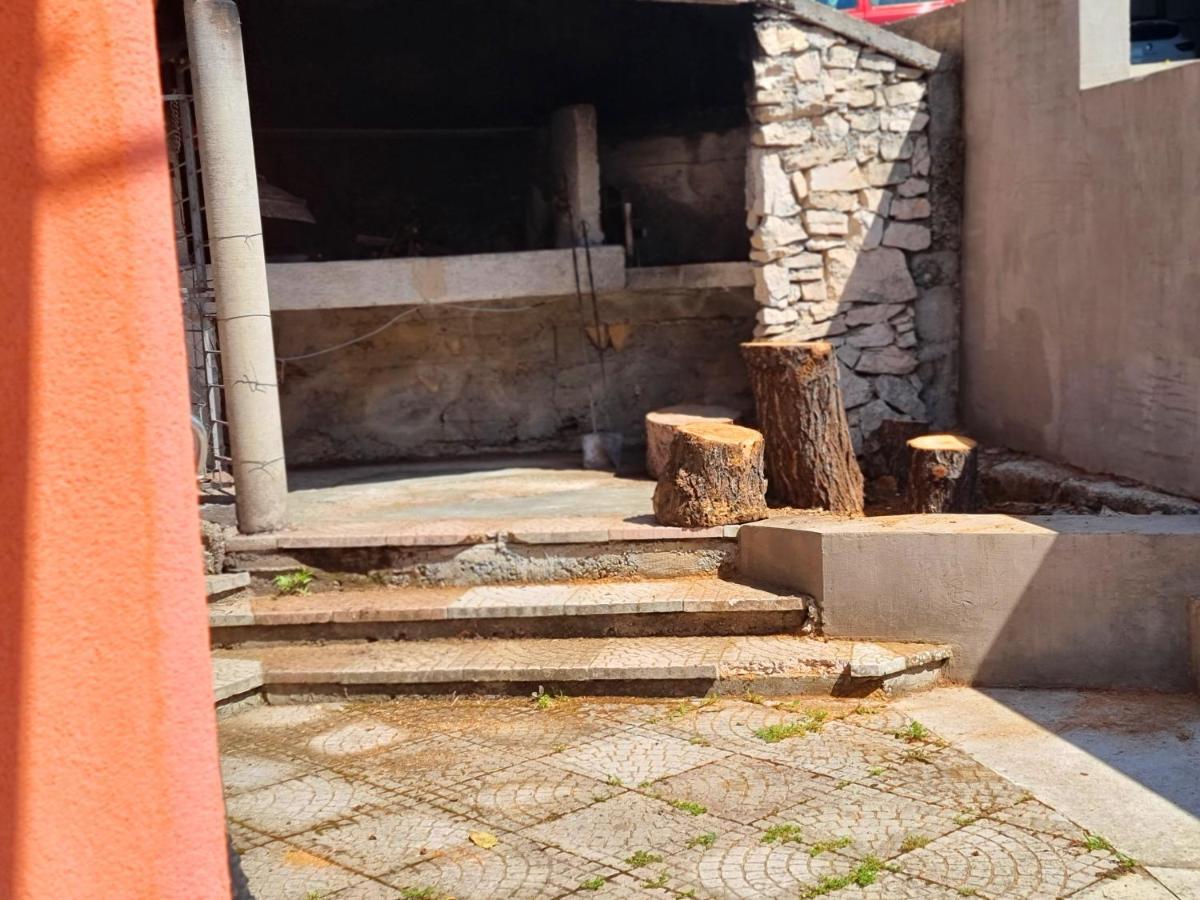Guest House Klara Solin Exterior foto